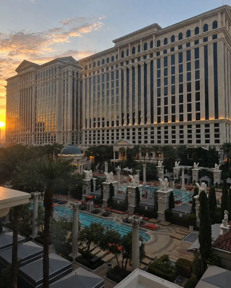 Coastal arrival planning for a seaside casino-resort stay